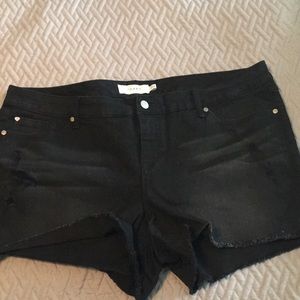 Torrid black denim short size 22